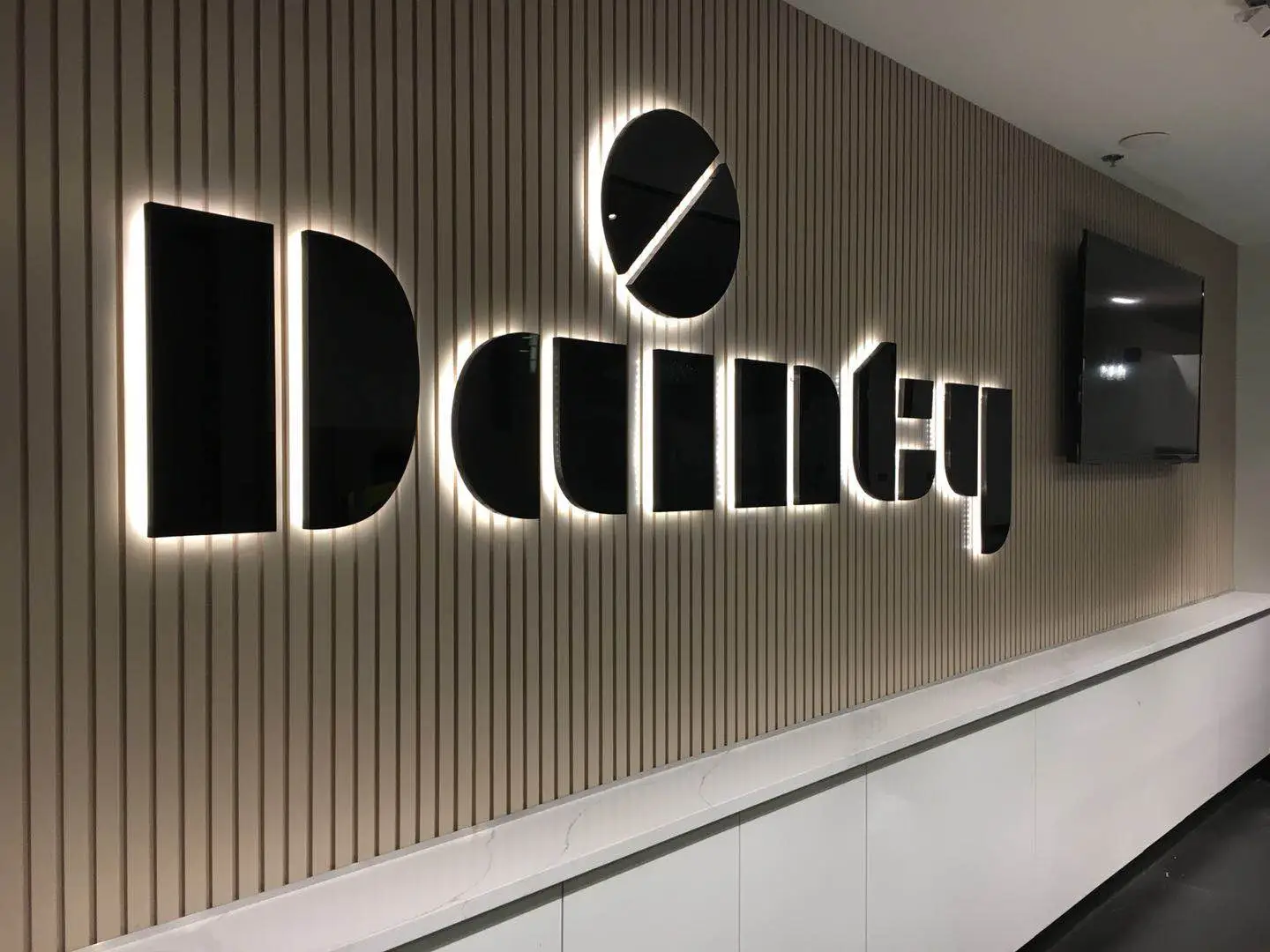 Close view of the dimensional illuminated letters.