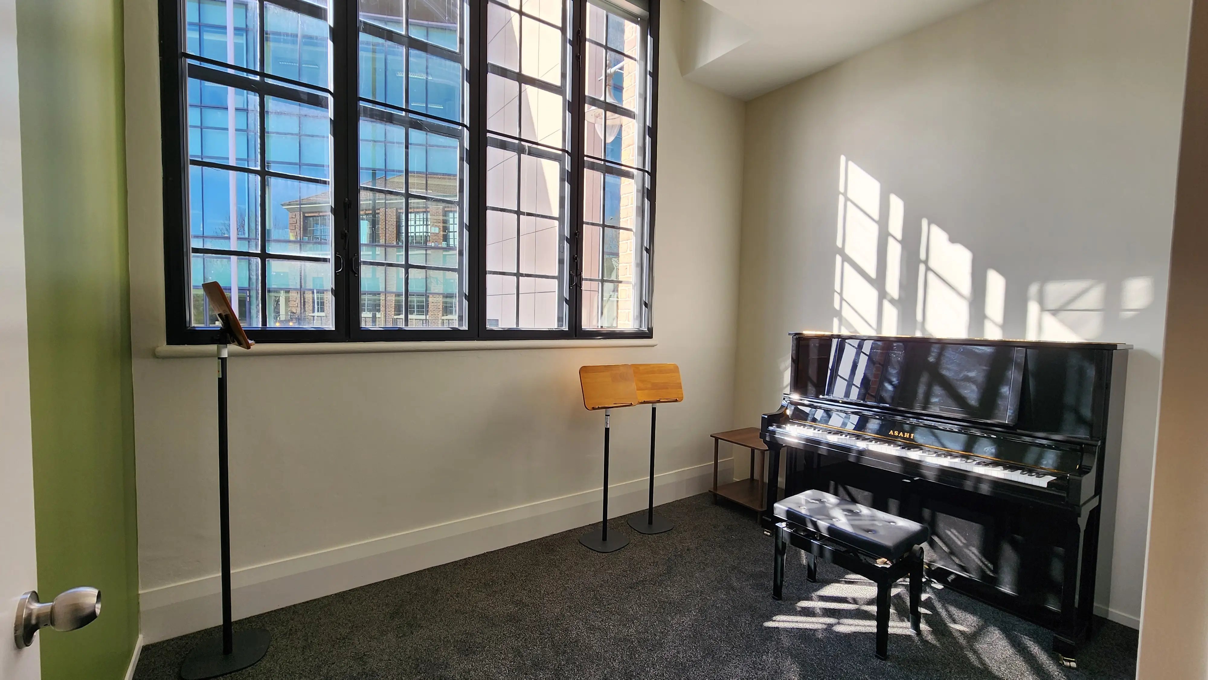 Grand-piano display area at Symphonia Music.