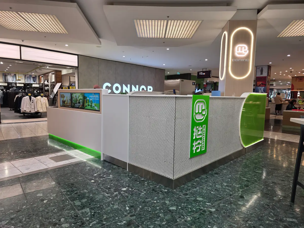 Integrated counter, storage and drink-preparation equipment.